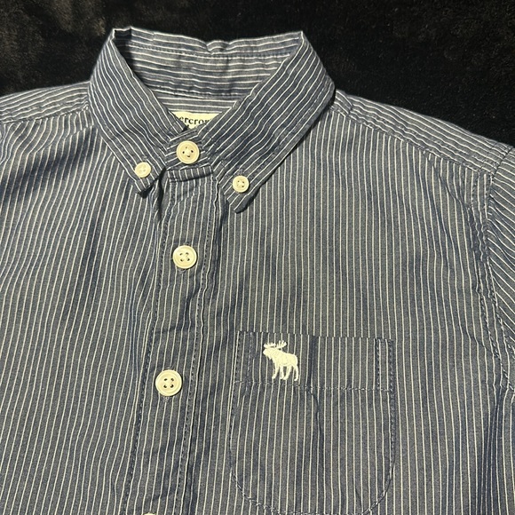 Abercrombie Kids Boys Button-Up Shirt, EUC, Size 7/8 - Picture 3 of 10